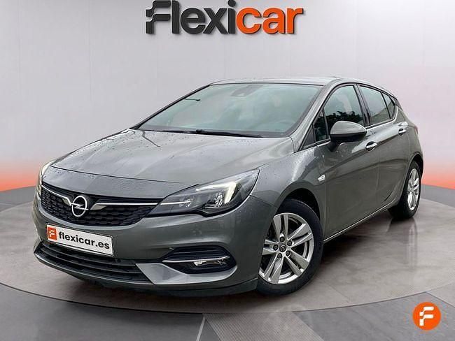 Usado Opel Astra 110 CV (80 kW) 2020 Marrón Familiar