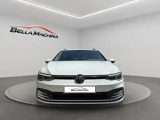 Usado VW Golf VIII Life 115 CV (84 kW) 2022 Blanco Familiar