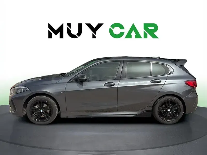 Usado BMW 116 Shadowline 116 CV (85 kW) 2021 Gris / plata Utilitario