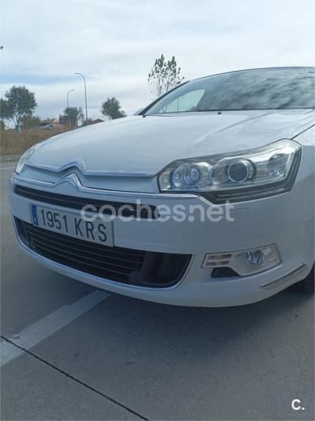 Usado Citroën C5 Exclusive 156 HP (114 kW) 2012 Branco Sedan