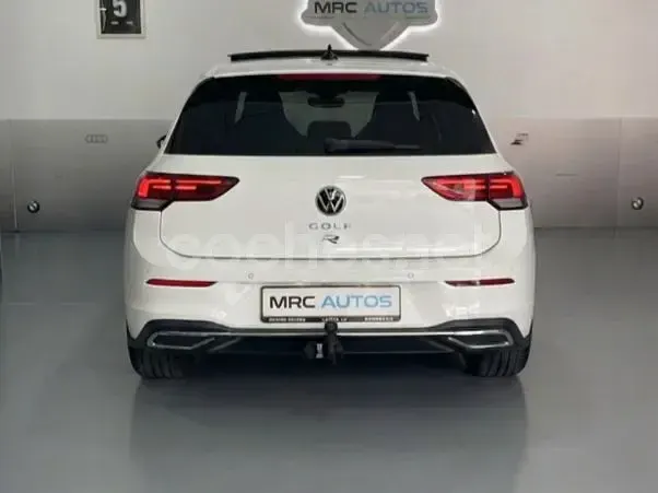 Usado VW Golf VIII R-line 150 CV (110 kW) 2022 Blanco Berlina