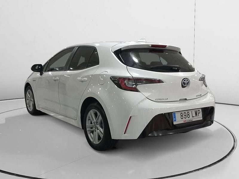 Usado Toyota Corolla Hybrid Active 122 CV (89 kW) 2022 Blanco Utilitario