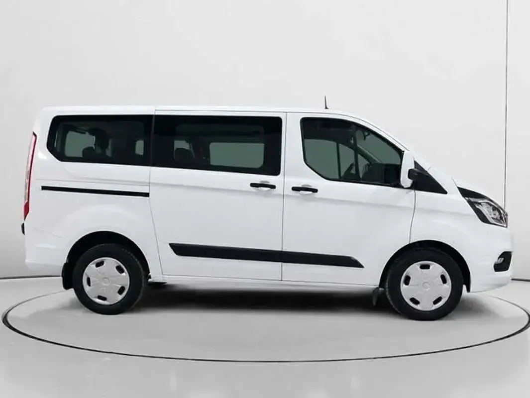 Usado Ford Transit Custom Trend 131 CV (96 kW) 2022 Blanco Familiar