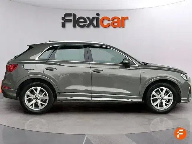 Usado Audi Q3 S-Line 200 CV (147 kW) 2024 Gris SUV
