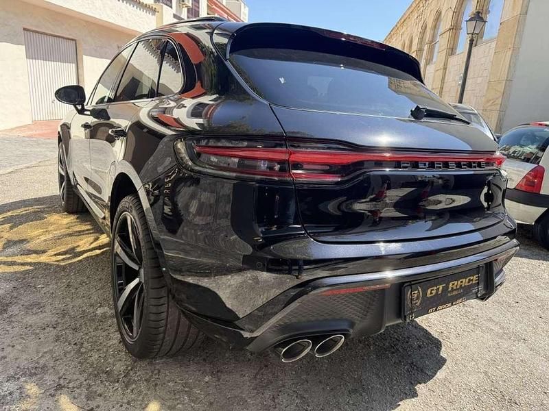 Begagnad Porsche Macan 265 HK (194 kW) 2024 Svart SUV