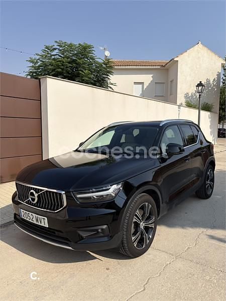 Usado Volvo XC40 R-Design 211 CV (155 kW) 2021 Negro SUV