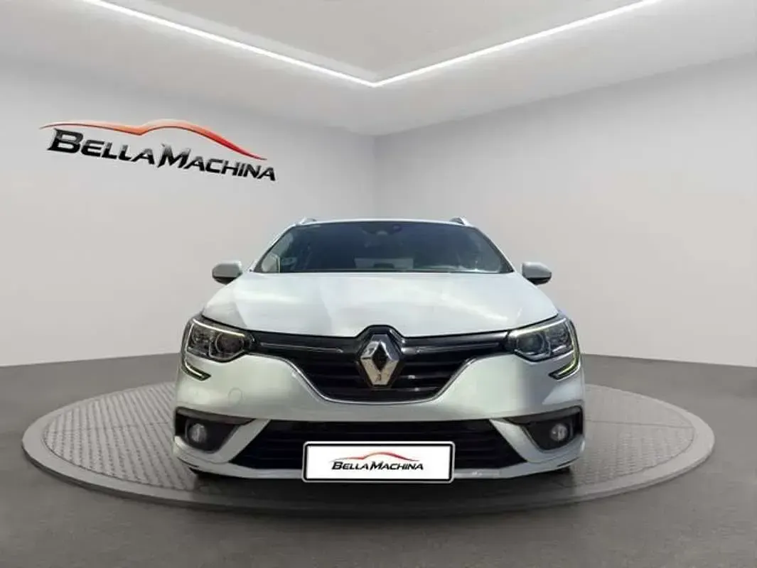 Usado Renault Mégane GrandTour Business 110 CV (80 kW) 2018 Blanco Familiar