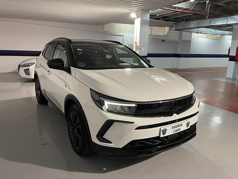 Usado Opel Grandland X GS Line 130 CV (95 kW) 2022 Blanco SUV