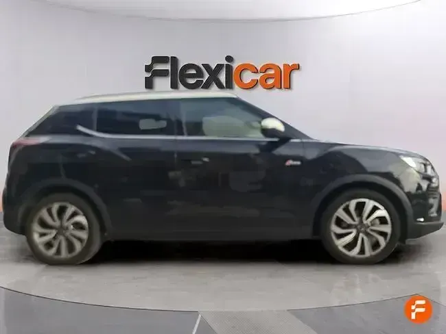 Usado SsangYong Tivoli Limited 163 CV (119 kW) 2023 Negro SUV