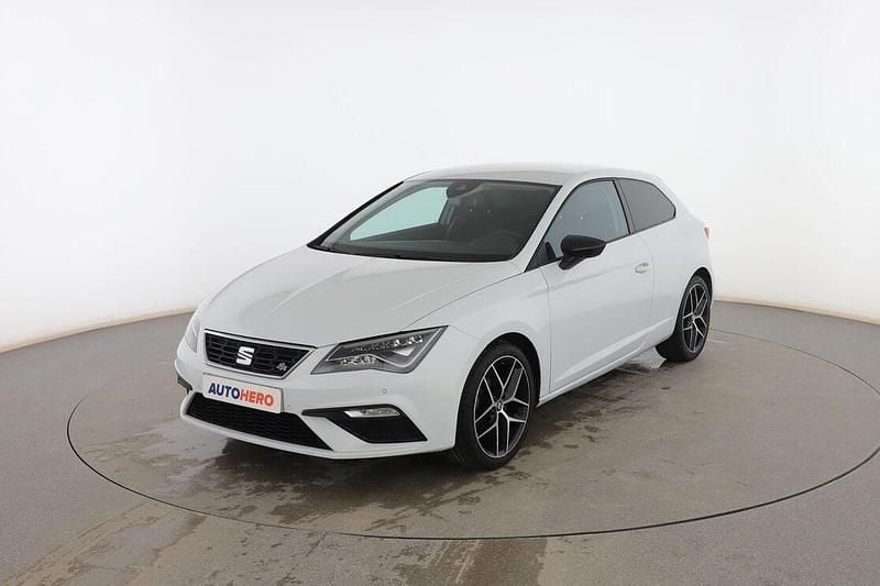Usado Seat Leon FR 125 CV (91 kW) 2017 Blanco Coupe