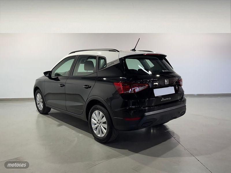 Usado Seat Arona Style 115 CV (84 kW) 2024 Blanco SUV