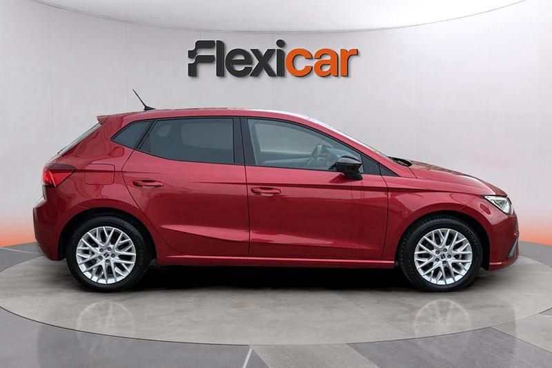 Usado Seat Ibiza FR 116 CV (85 kW) 2024 Rojo Berlina