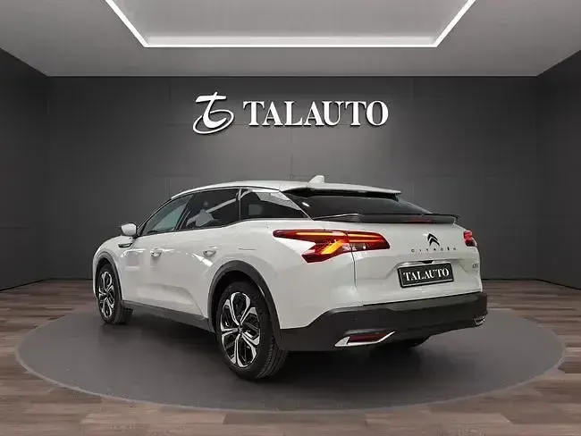 Usado Citroën C5 X Shine 225 CV (165 kW) 2023 Blanco Familiar