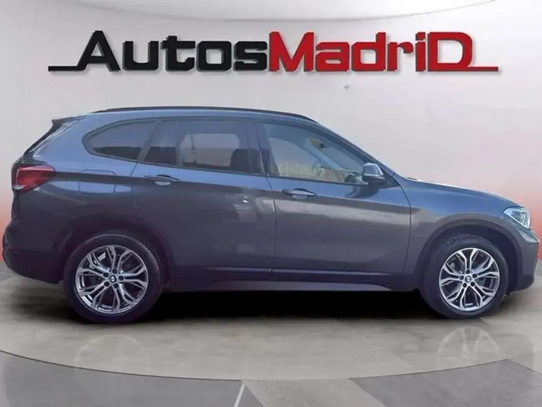 Usado BMW X1 136 CV (100 kW) 2021 Gris SUV