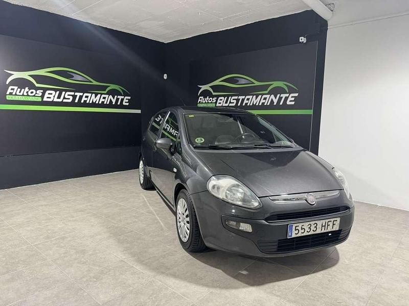 Usado Fiat Punto Evo Active 75 CV (55 kW) 2011 Gris Utilitario