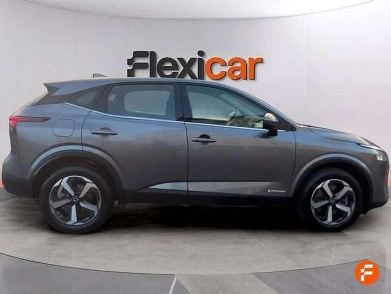 Usado Nissan Qashqai Acenta 190 CV (139 kW) 2024 Gris SUV