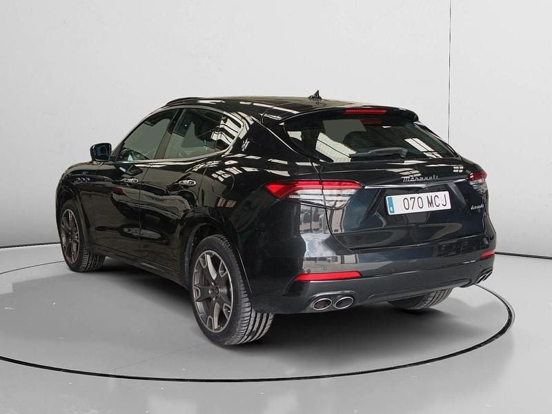 Usado Maserati Levante GT 330 CV (242 kW) 2022 Negro SUV