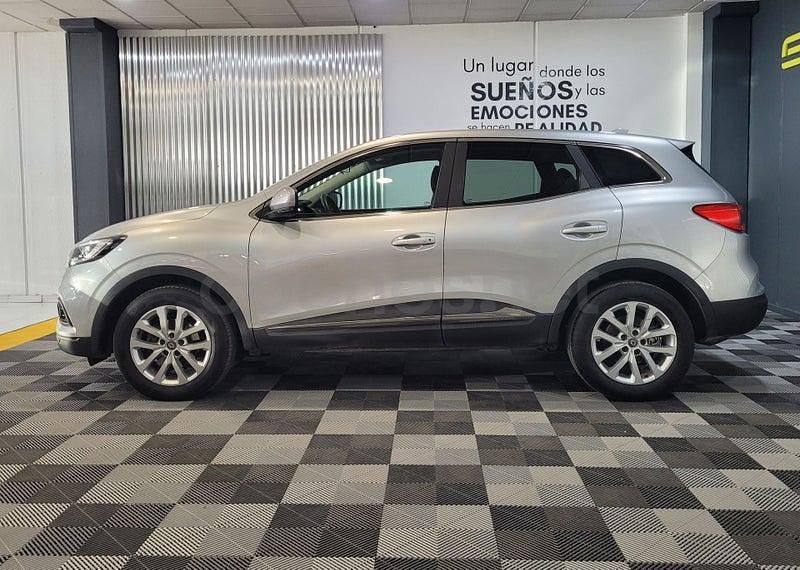 Usado Renault Kadjar LIMITED 115 CV (84 kW) 2021 Gris / plata SUV
