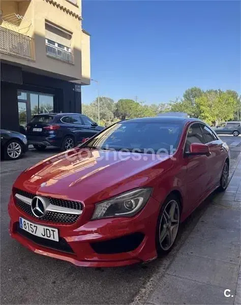 Usado Mercedes CLA200 AMG line 136 CV (100 kW) 2015 Rojo Coupe