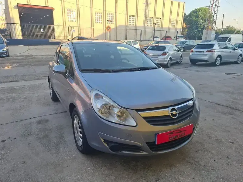 Usado Opel Corsa 85 CV (62 kW) 2010 Gris / plata Utilitario