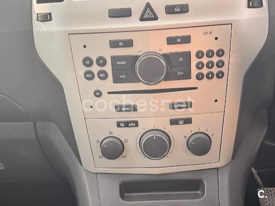Usado Opel Zafira Cosmo 120 CV (88 kW) 2008 Gris / plata Monovolumen