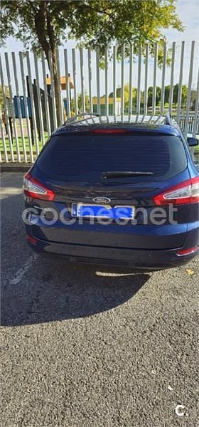 Usado Ford Mondeo Trend 140 CV (102 kW) 2011 Azul Familiar