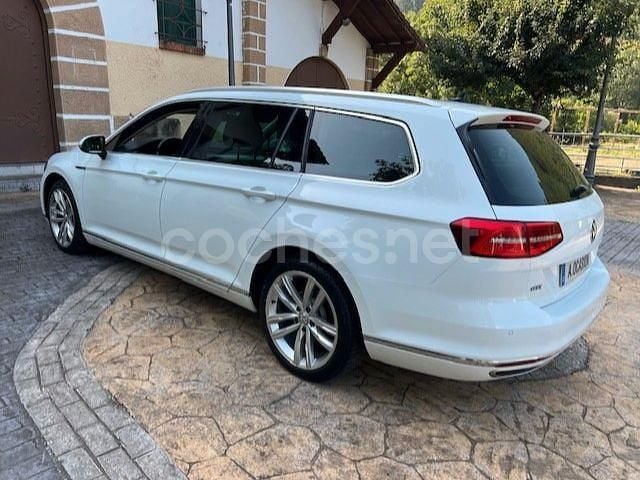 Usado VW Passat GTE 218 CV (160 kW) 2018 Blanco Familiar