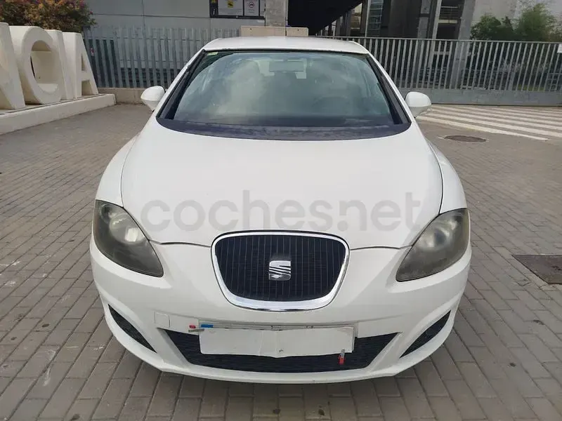 Usado Seat Leon Copa 105 CV (77 kW) 2013 Blanco Berlina