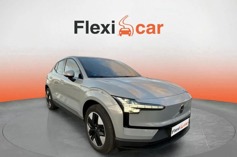 Gris Usado 2024 Volvo EX30 Core SUV | 26.390 € - Imagen 1/4