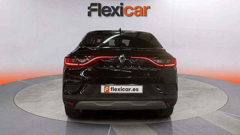 Käytetty Renault Arkana Evolution 140 HP (102 kW) 2023 Musta Katumaasturi