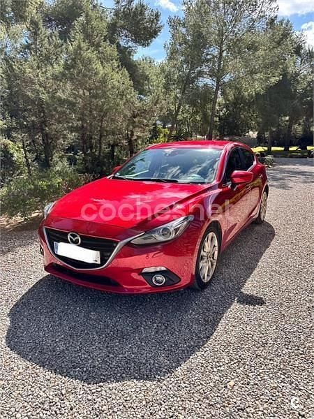Usado Mazda 3 Luxury 120 CV (88 kW) 2015 Rojo Berlina