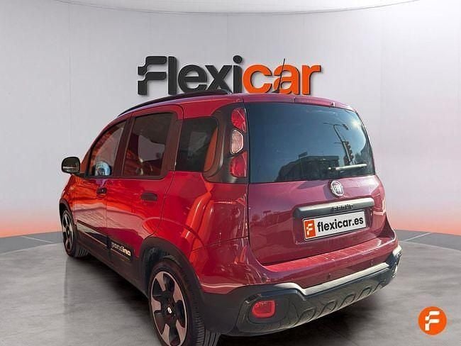 Usado Fiat Panda 70 HP (51 kW) 2024 Vermelho Citadino