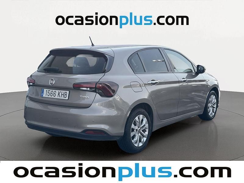 Usado Fiat Tipo Easy 95 CV (69 kW) 2018 Beige Utilitario