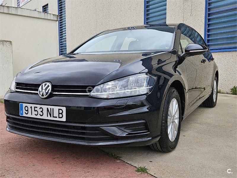 Usado VW Golf VII Edition 110 HP (80 kW) 2018 Preto Sedan