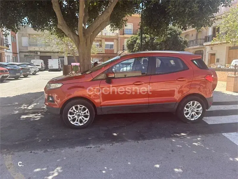 Usado Ford Ecosport Titanium 91 CV (66 kW) 2014 Naranja SUV