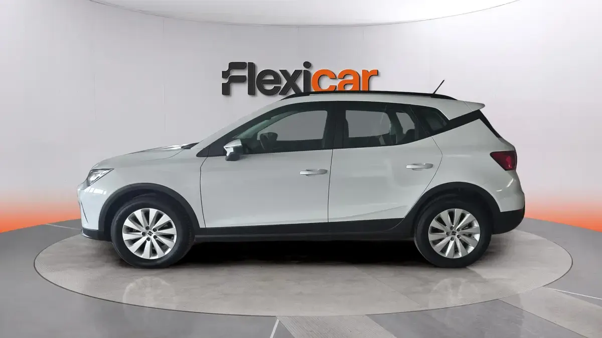 Usado Seat Arona Style 116 CV (85 kW) 2024 Blanco SUV