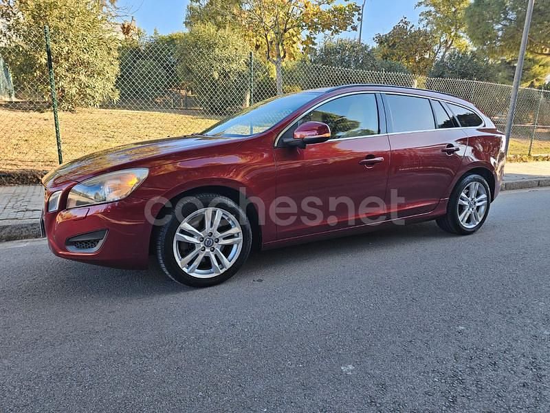 Usado Volvo V60 Momentum 163 CV (119 kW) 2012 Burdeos Familiar