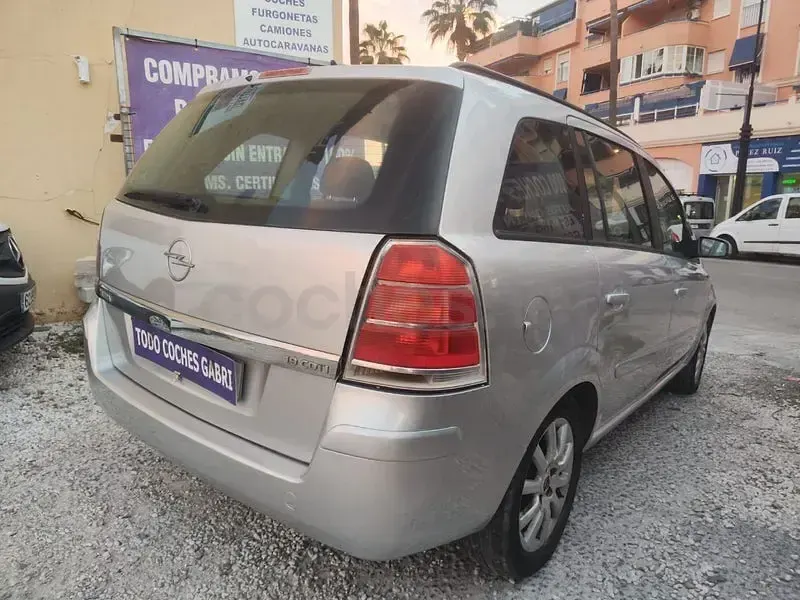 Używany Opel Zafira Cosmo 120 KM (88 kW) 2007 Szary Minivan