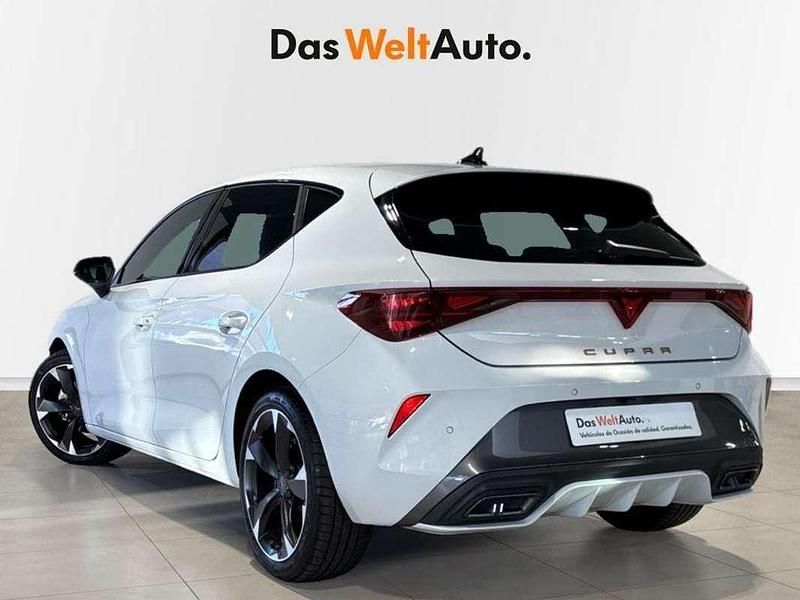 Usado Cupra Leon 150 CV (110 kW) 2024 Blanco Utilitario