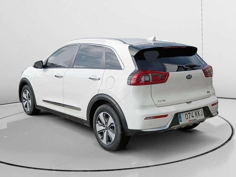Usado Kia Niro 141 CV (103 kW) 2018 Blanco SUV