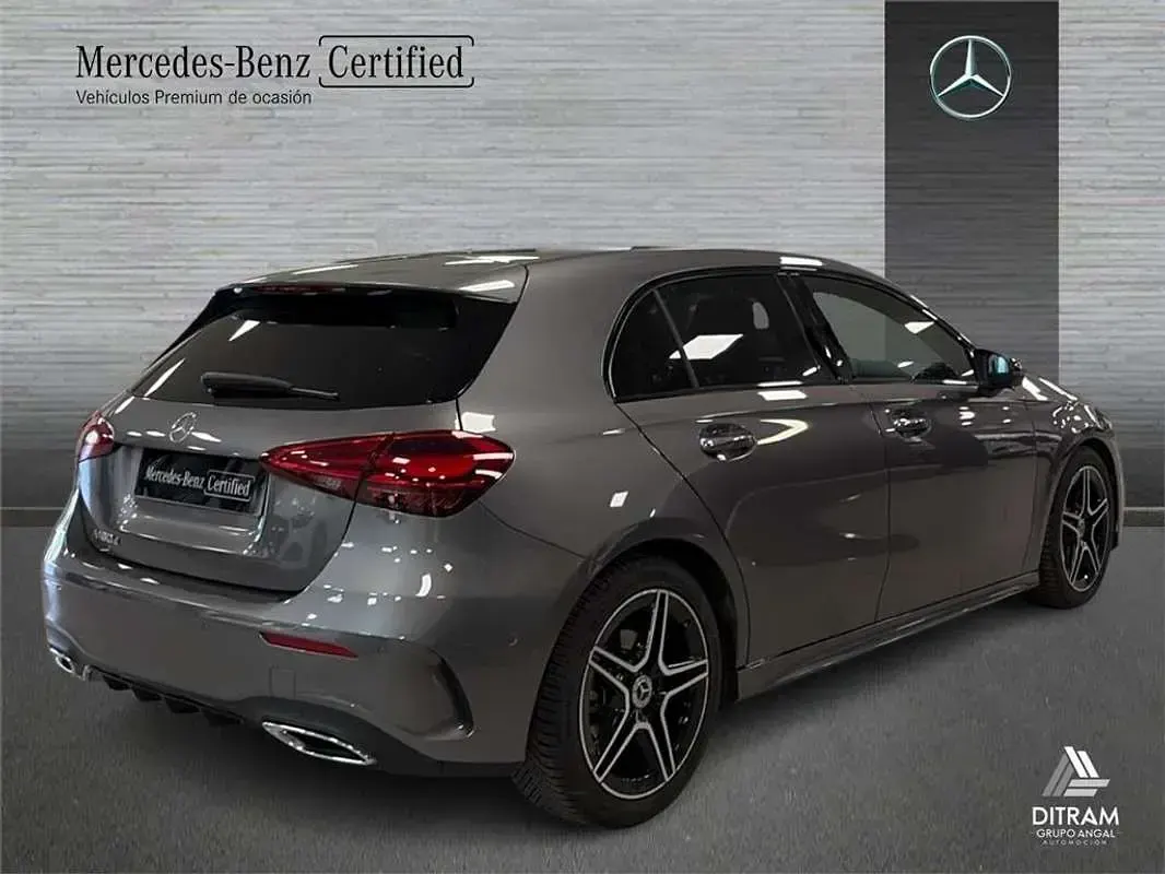 Usado Mercedes A180 116 CV (85 kW) 2025 Berlina