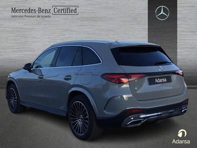 Nuevo Mercedes GLC300e AMG line 333 CV (244 kW) 2026 Manufaktur gris alpino
