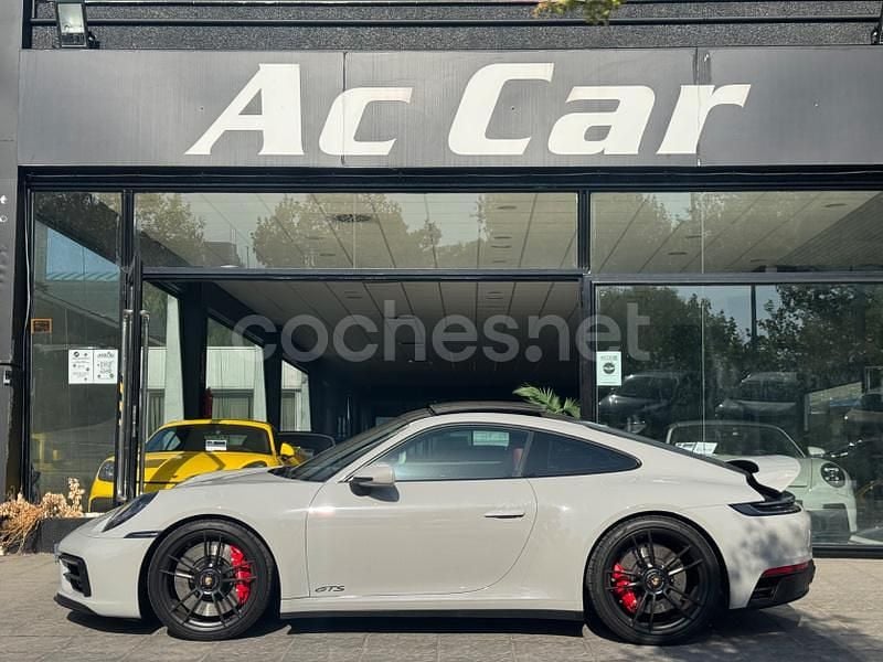 Gris / plata Usado 2024 Porsche 911 Carrera 4 GTS Coupe | 189.900 € (Buen precio) - Imagen 1/4