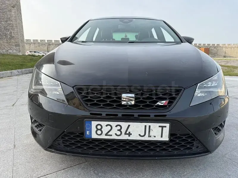 Usado Seat Leon CUPRA 280 CV (205 kW) 2015 Negro Berlina