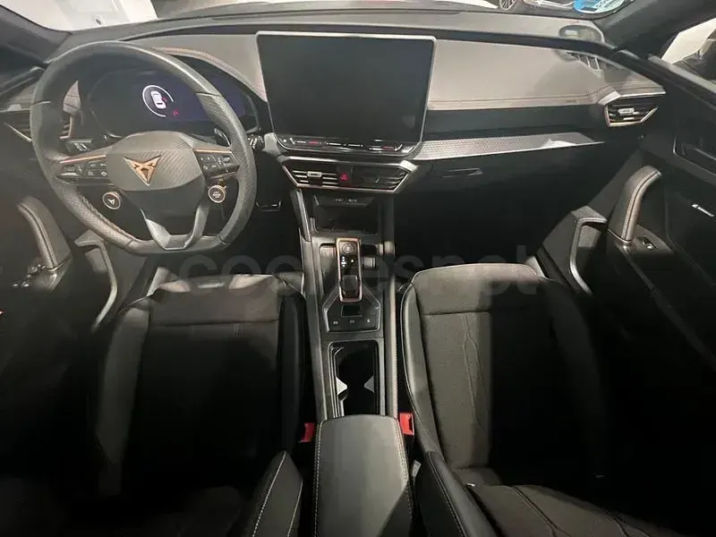 Usado Cupra Formentor 150 CV (110 kW) 2024 Gris / plata SUV