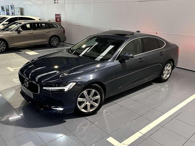 Usado Volvo S90 Momentum 190 CV (139 kW) 2018 Azul Berlina