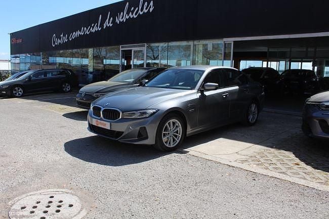 Usado BMW 320e 204 CV (150 kW) 2024 Gris Berlina