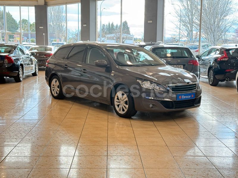 Beige Usado 2016 Peugeot 308 Style Familiar | 7950 € (Precio justo) - Imagen 1/4