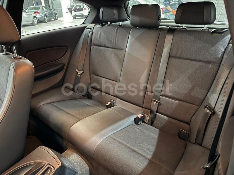 Usado BMW 118 Comfort Edition 143 CV (105 kW) 2007 Rojo Utilitario