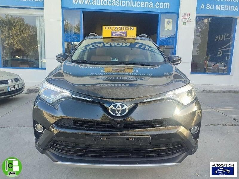 Usado Toyota RAV4 Executive 143 CV (105 kW) 2016 Marrón SUV